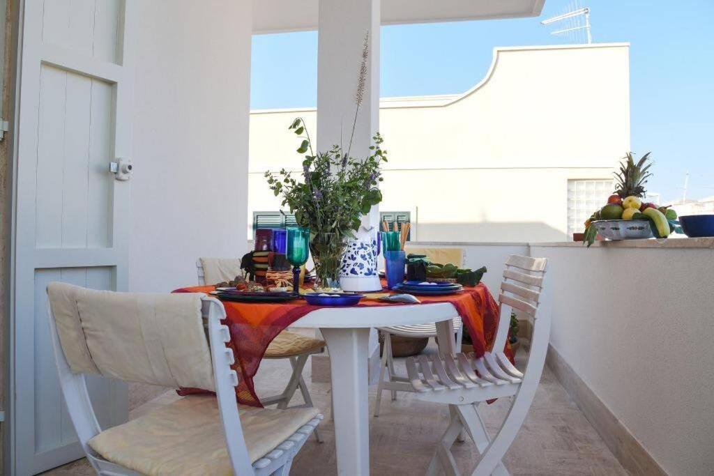 La Terrazza Di Alcino Apartamento Torre Canne Exterior foto